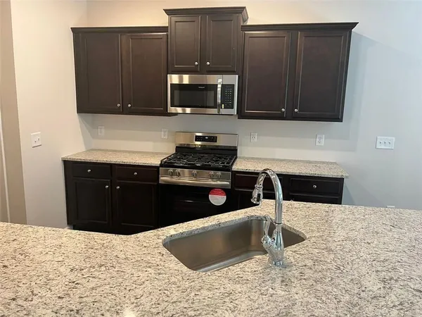 $2,100 | 127 Berry Drive, Dawsonville, GA 30534