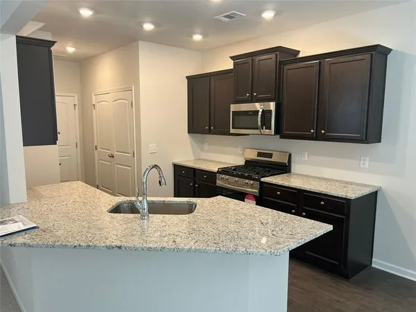 $2,100 | 127 Berry Drive, Dawsonville, GA 30534