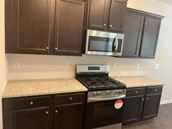 $2,100 | 127 Berry Drive, Unit 127, Dawsonville, GA 30534