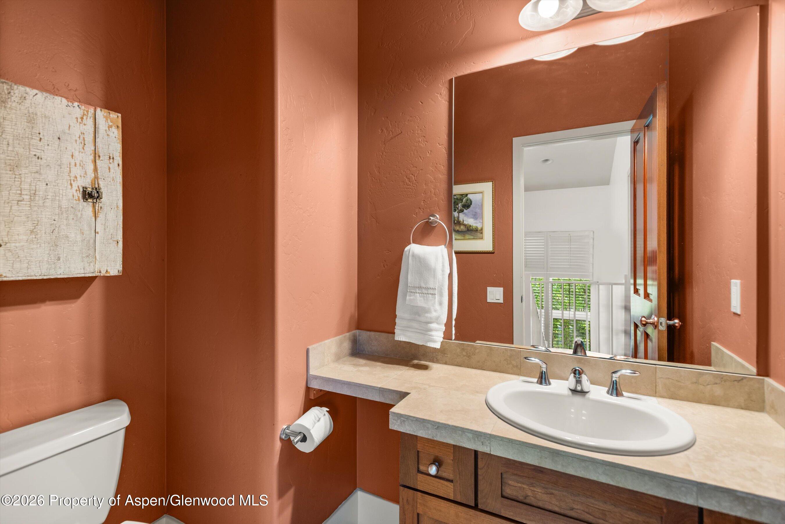 440 Jody Road Basalt, CO 81621 - Photo 17 of 34 Powder Room