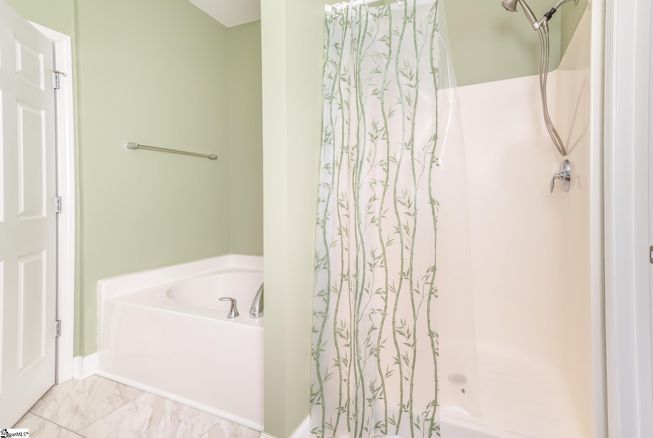 148 Trailside Lane Greenville, SC 29607 - Photo 18 of 31