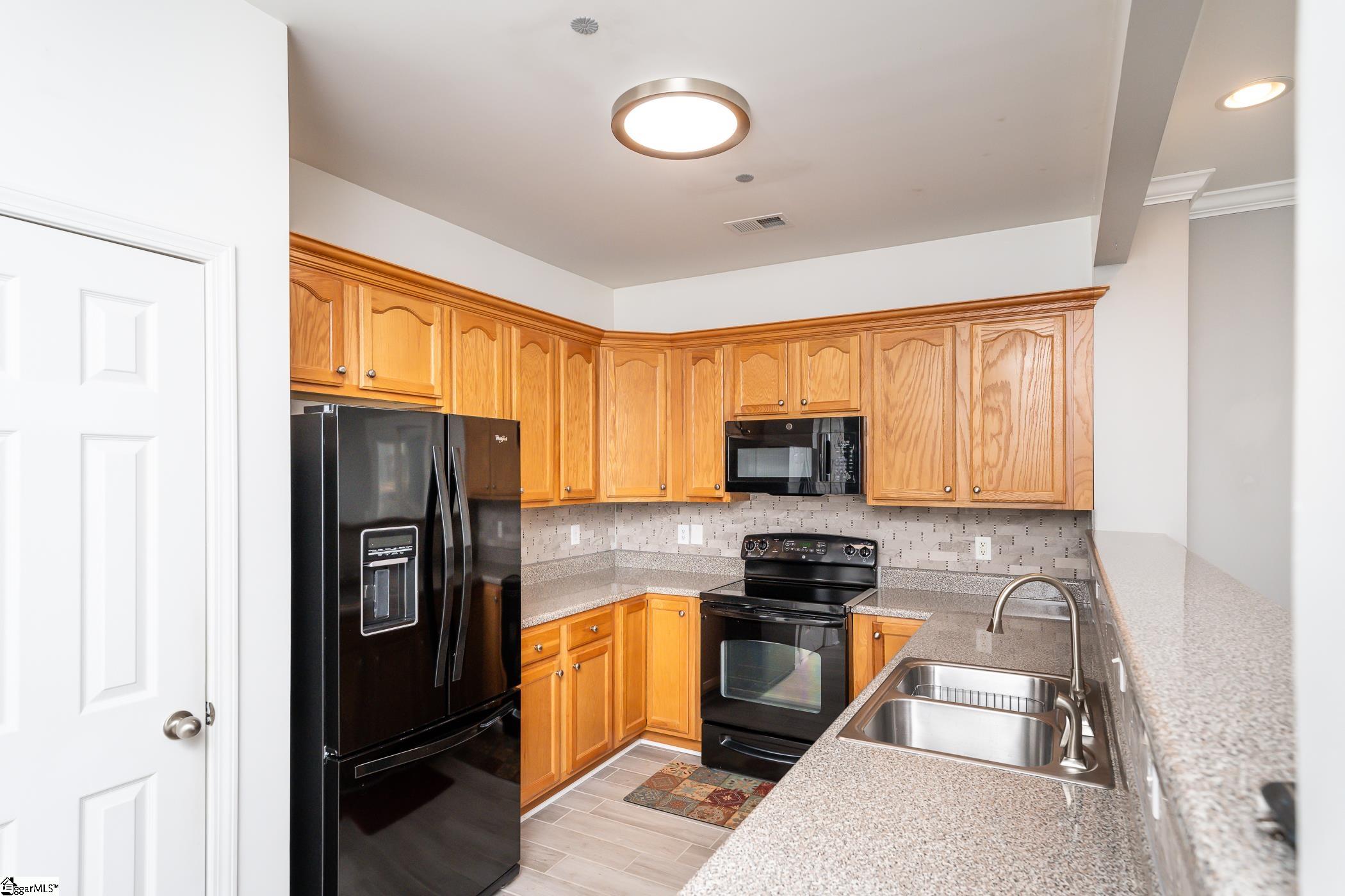 148 Trailside Lane Greenville, SC 29607 - Photo 10 of 31