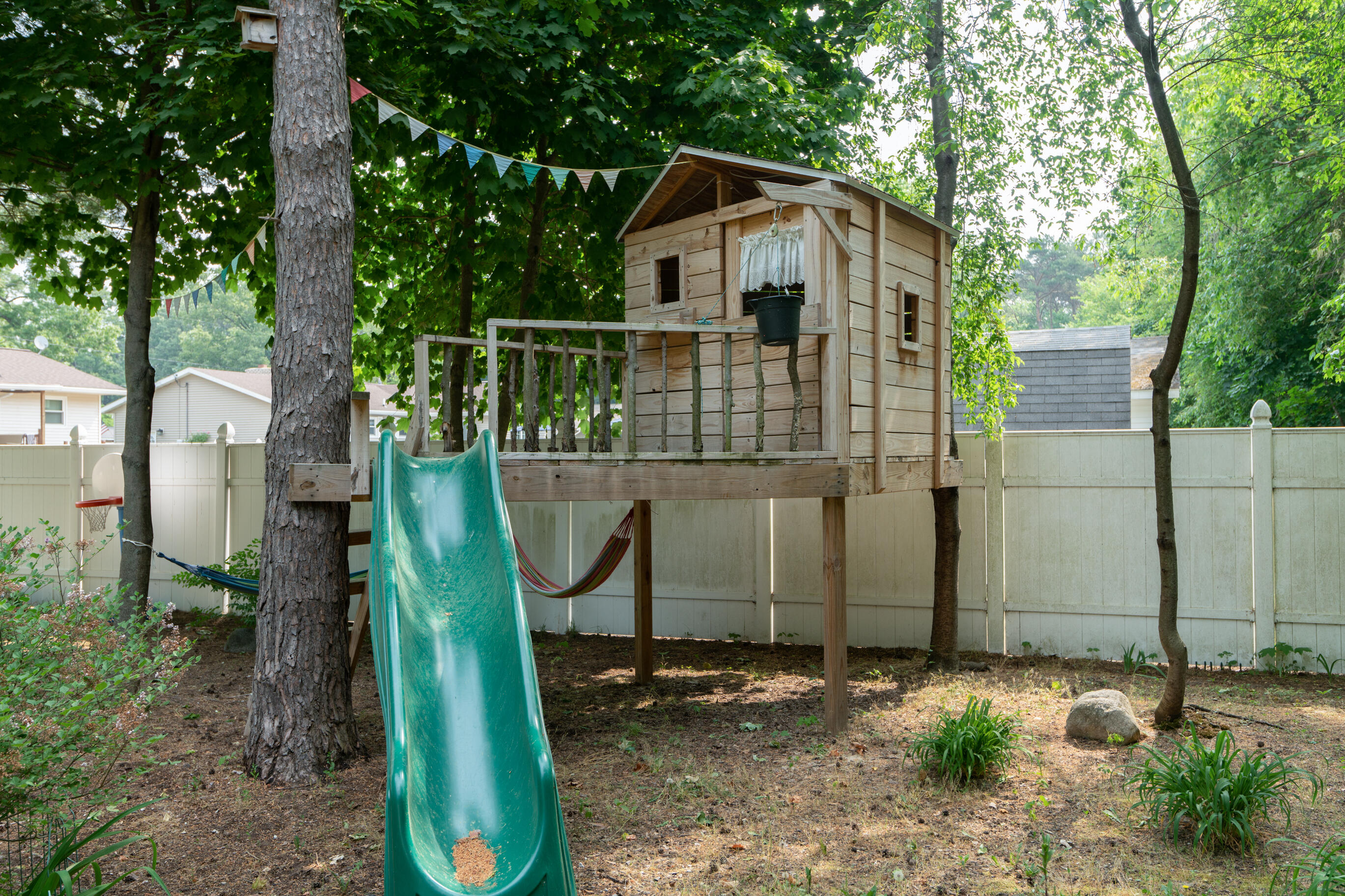 1347 Robin Road Muskegon, MI 49445 - Photo 36 of 38 37