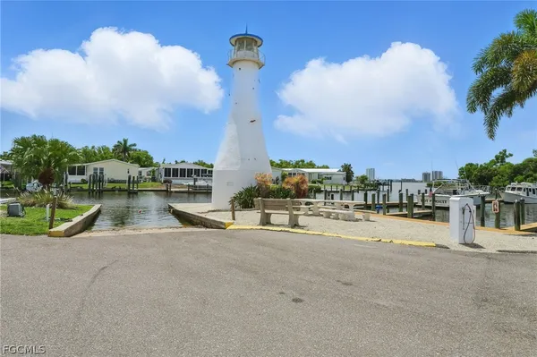 $220,000 | 5554 Sir Walters Way, North Fort Myers, FL 33917