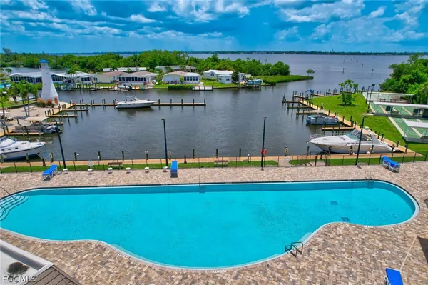 $220,000 | 5554 Sir Walters Way, North Fort Myers, FL 33917