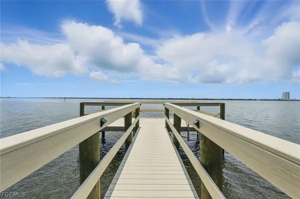 $220,000 | 5554 Sir Walters Way, North Fort Myers, FL 33917