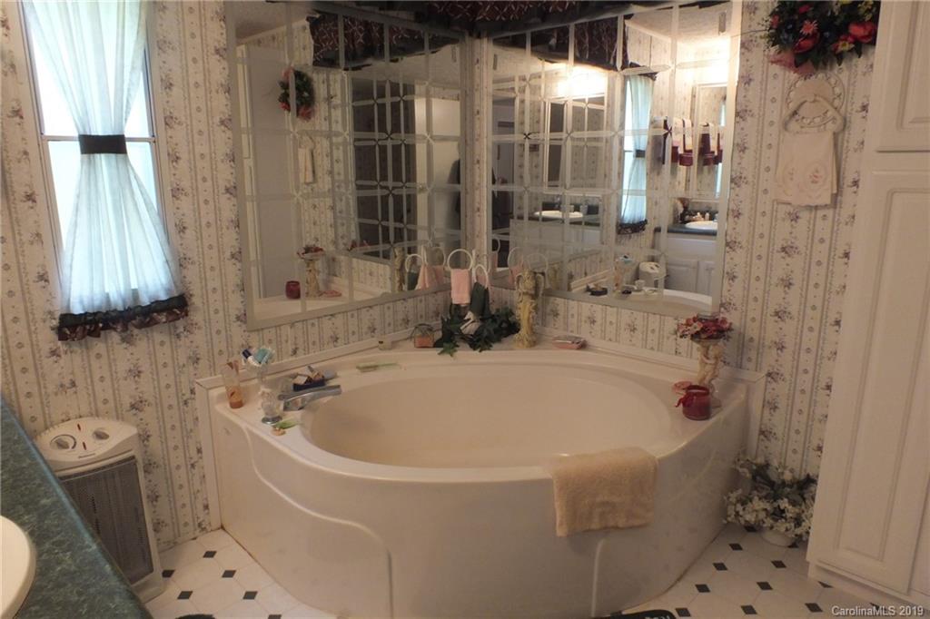 231 Spruce Flats Road Maggie Valley, NC 28751 - Photo 23 of 41 Gallery Image 23