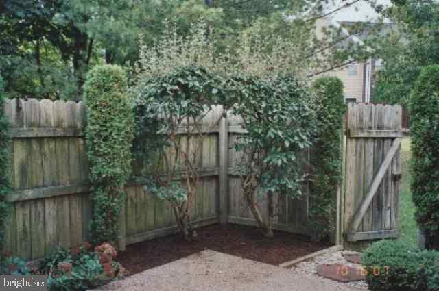 5412 Pond Road Harrisburg, PA 17111 - Photo 11 of 12 Gallery Image 11