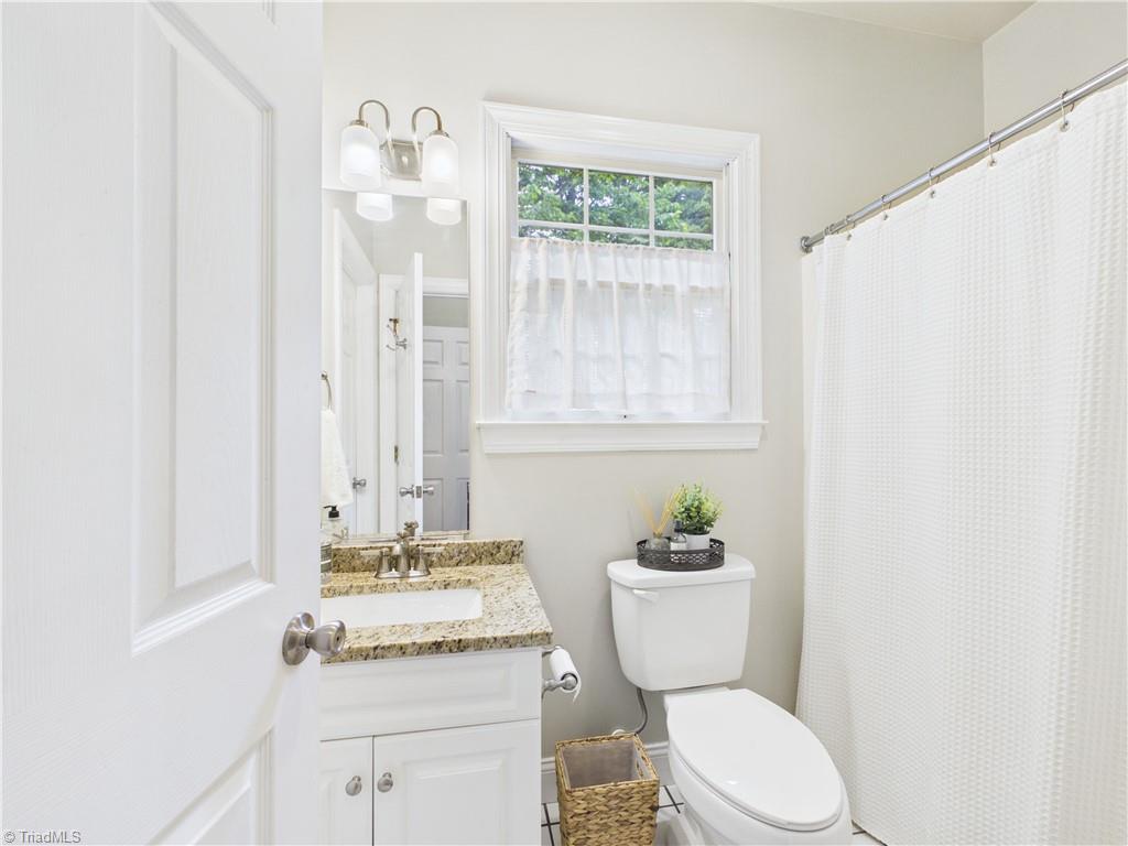 3105 Havasu Way High Point, NC 27265 - Photo 28 of 42 Full bathroom on the main level