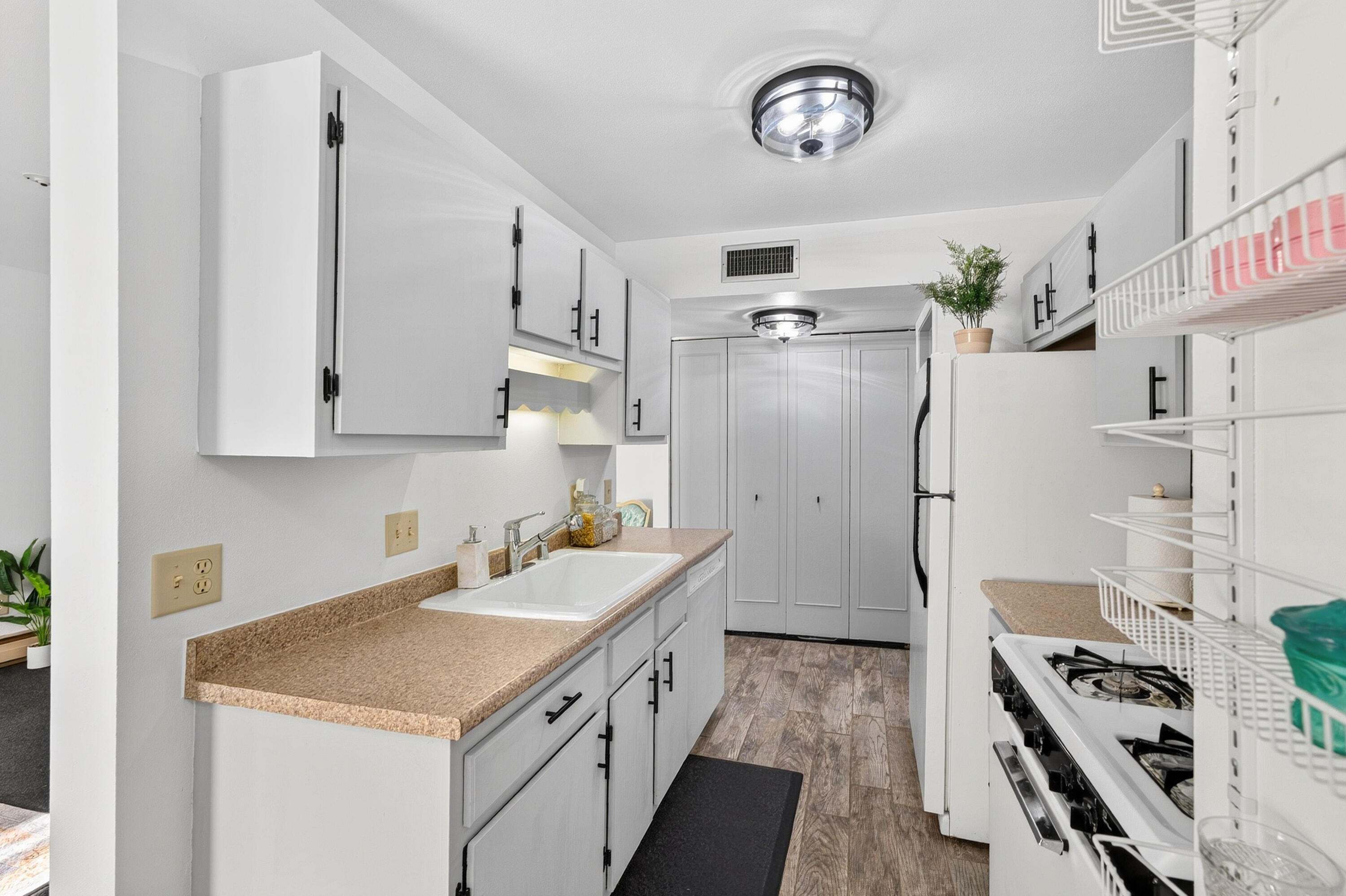 4253 West Rivers Edge Circle, Unit 24 Brown Deer, WI 53209 - Photo 6 of 23 11-print-P1297137