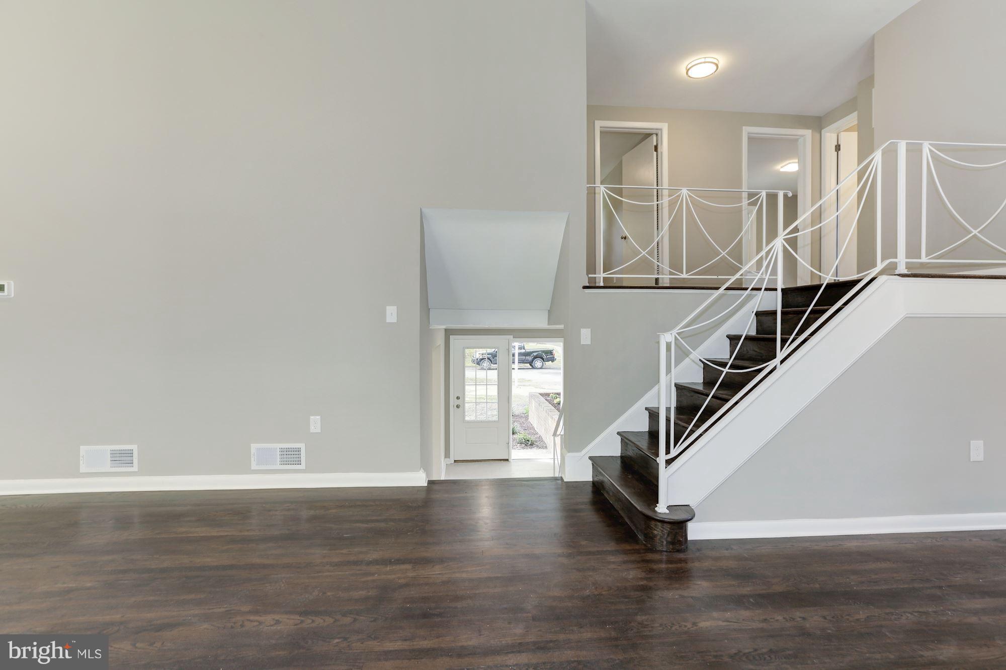 1605 Ladd Street Silver Spring, MD 20902 - Photo 12 of 30 Living Room