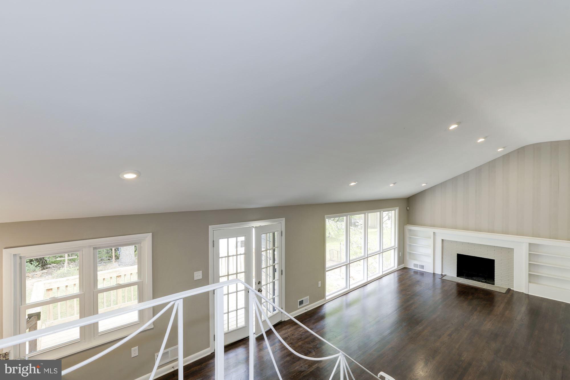 1605 Ladd Street Silver Spring, MD 20902 - Photo 24 of 30 Living Room