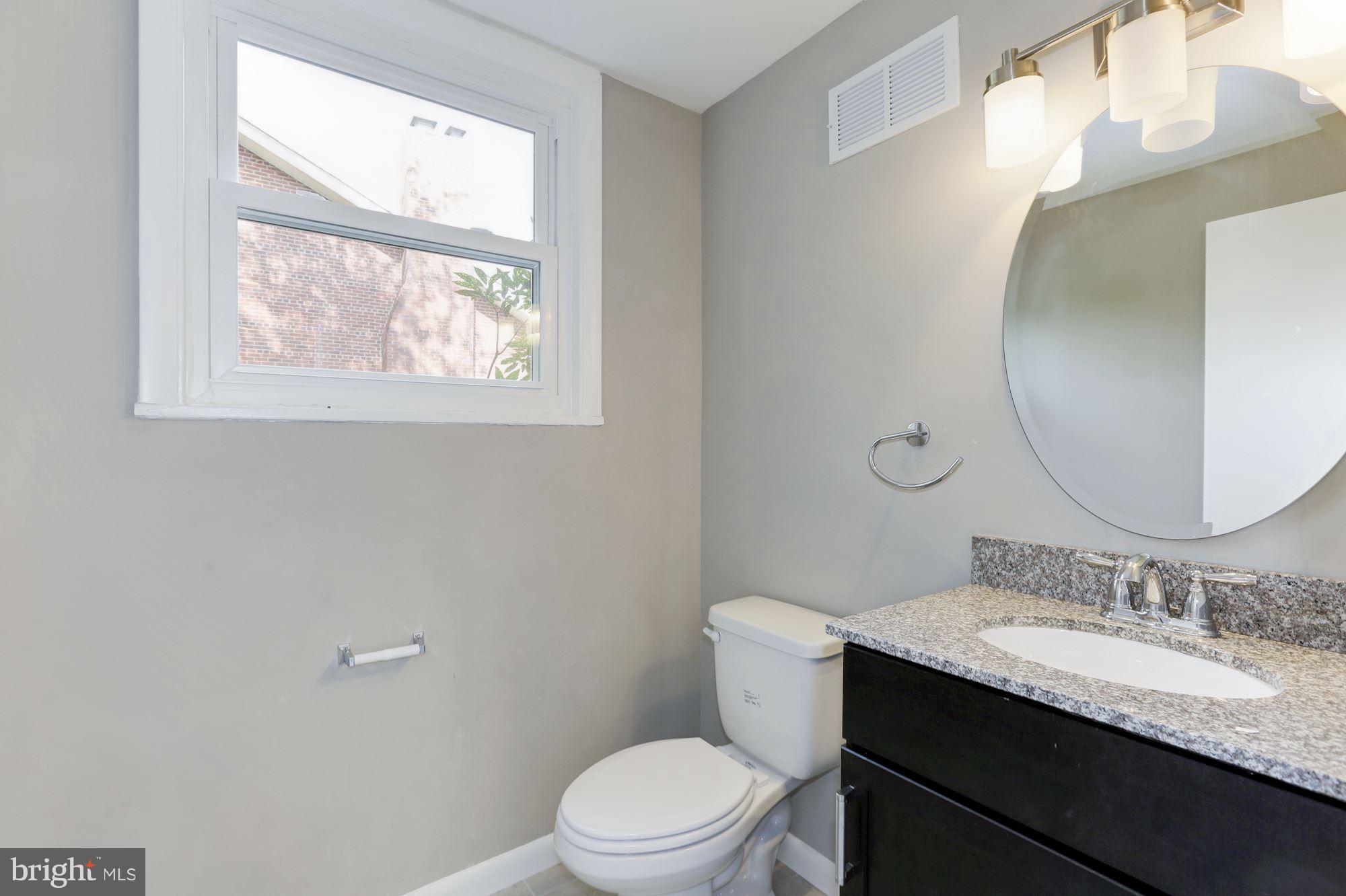 1605 Ladd Street Silver Spring, MD 20902 - Photo 7 of 30 Bath