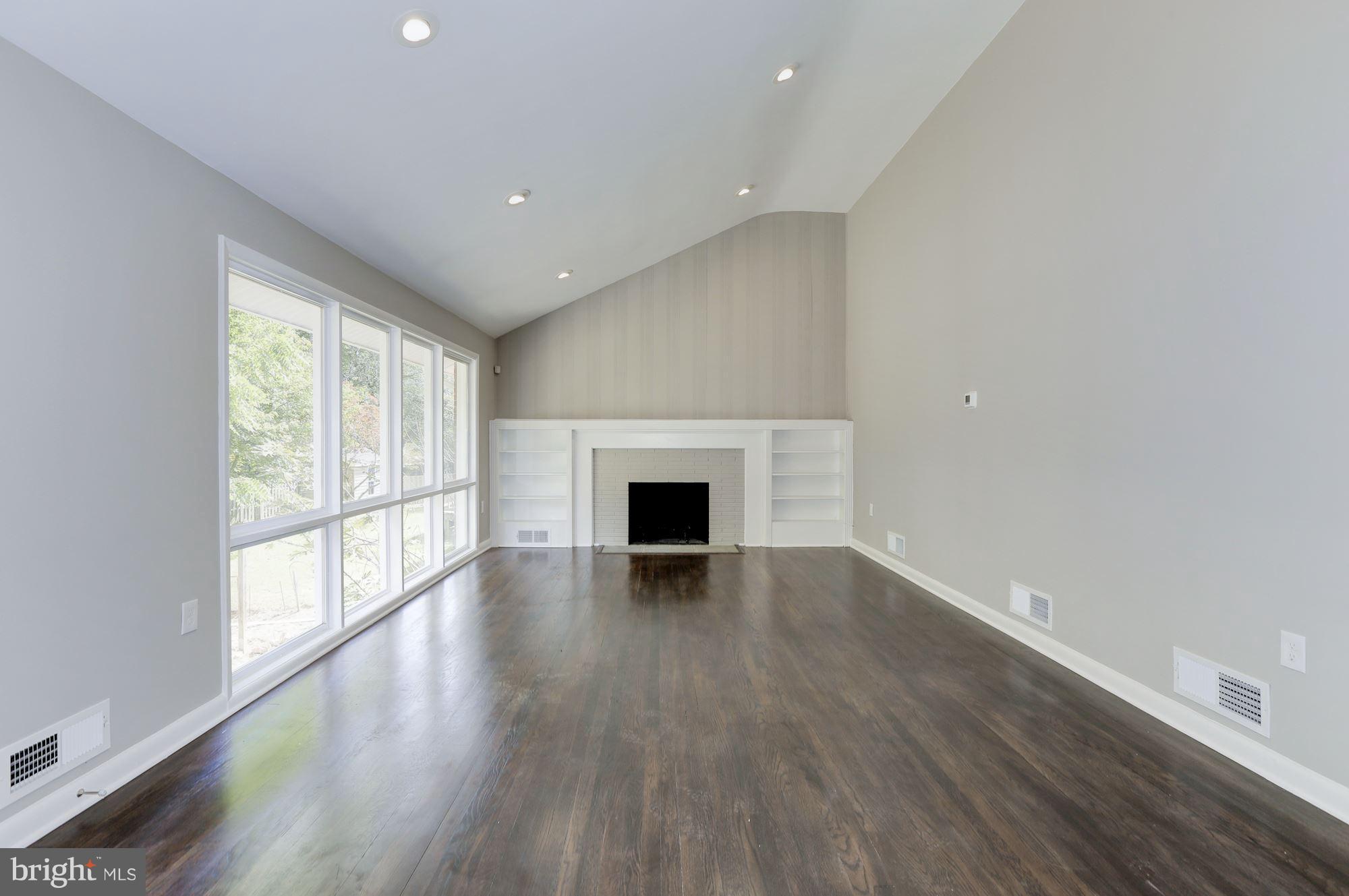 1605 Ladd Street Silver Spring, MD 20902 - Photo 9 of 30 Dining Room