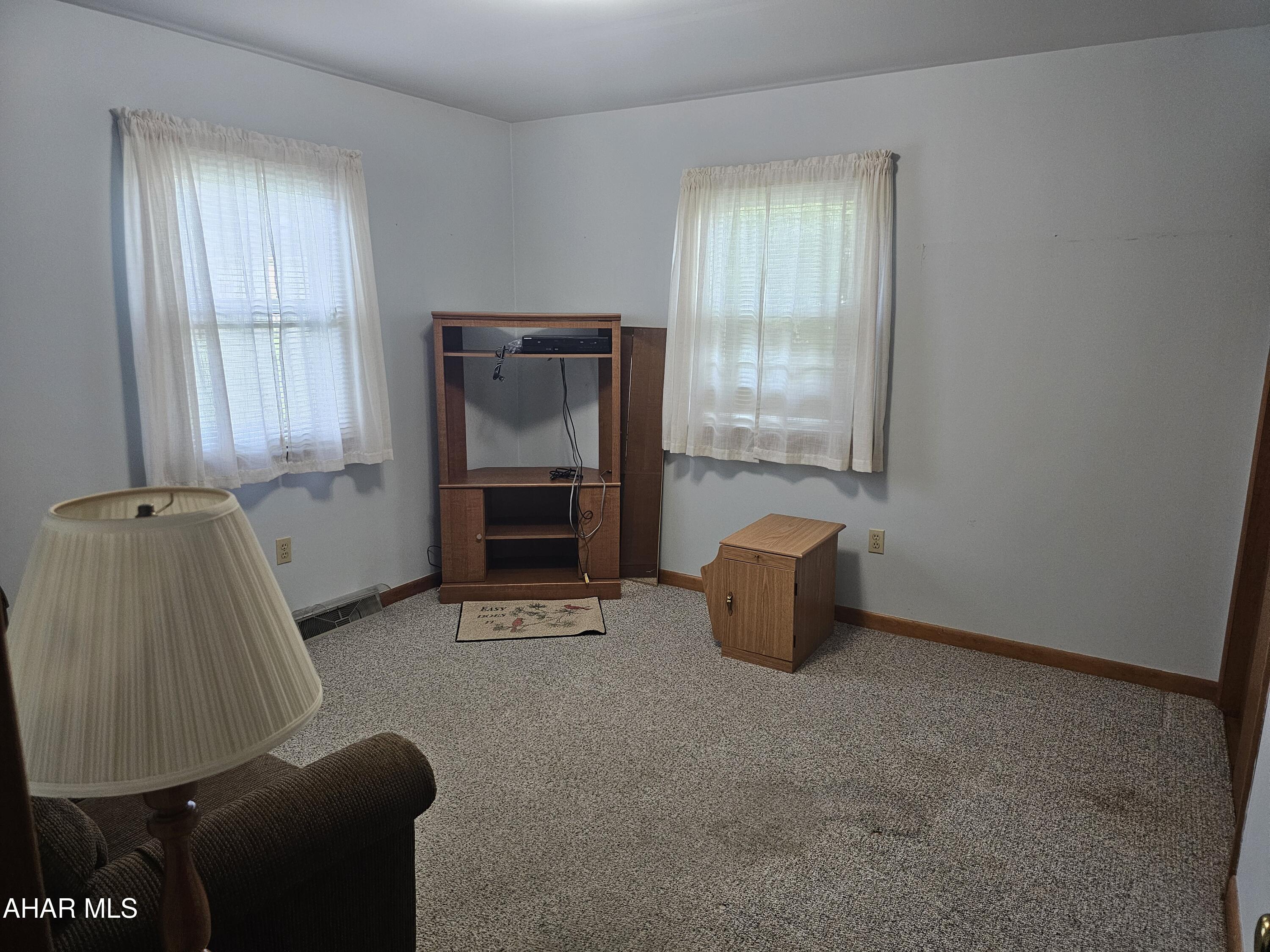801 James Street Roaring Spring, PA 16673 - Photo 10 of 27