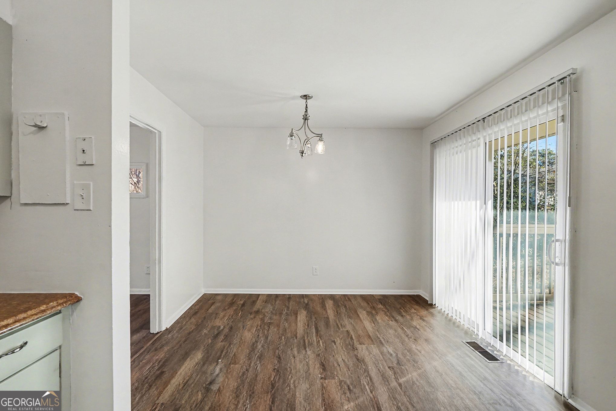 2505 Shiloh Drive Decatur, GA 30034 - Photo 11 of 26