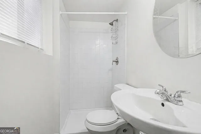 $1,800 | 2505 Shiloh Drive, Decatur, GA 30034