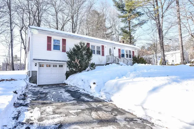 $554,500 | 7 Birch Lane, Atkinson, NH 03811