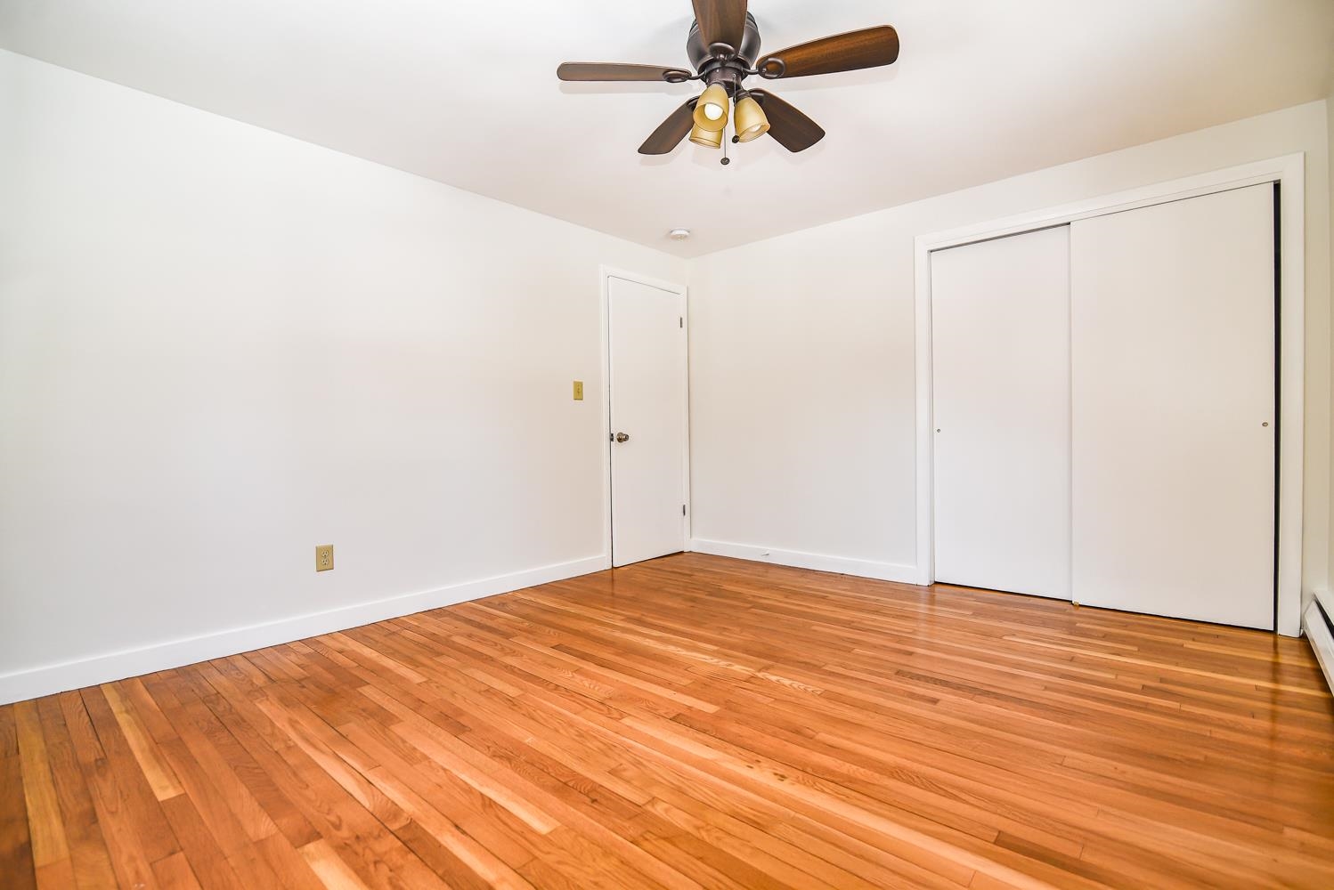 7 Birch Lane Atkinson, NH 03811 - Photo 33 of 43