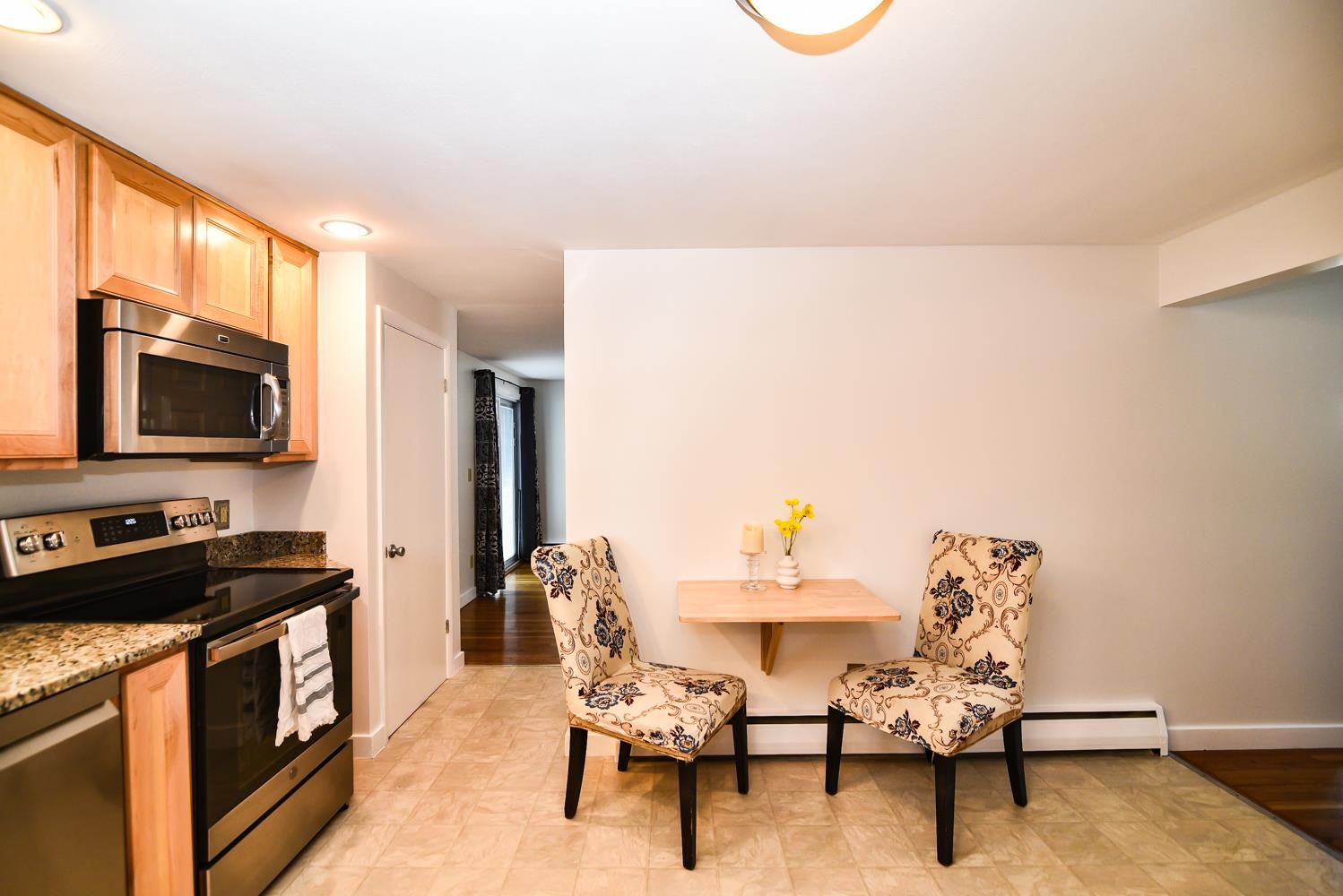 7 Birch Lane Atkinson, NH 03811 - Photo 6 of 43