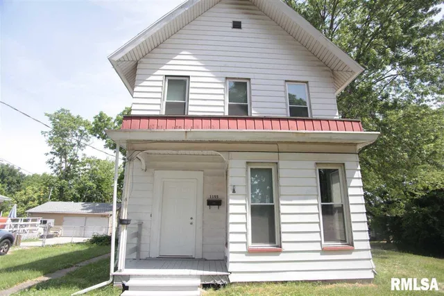 $130,000 | 1155 12th Avenue, Moline, IL 61265