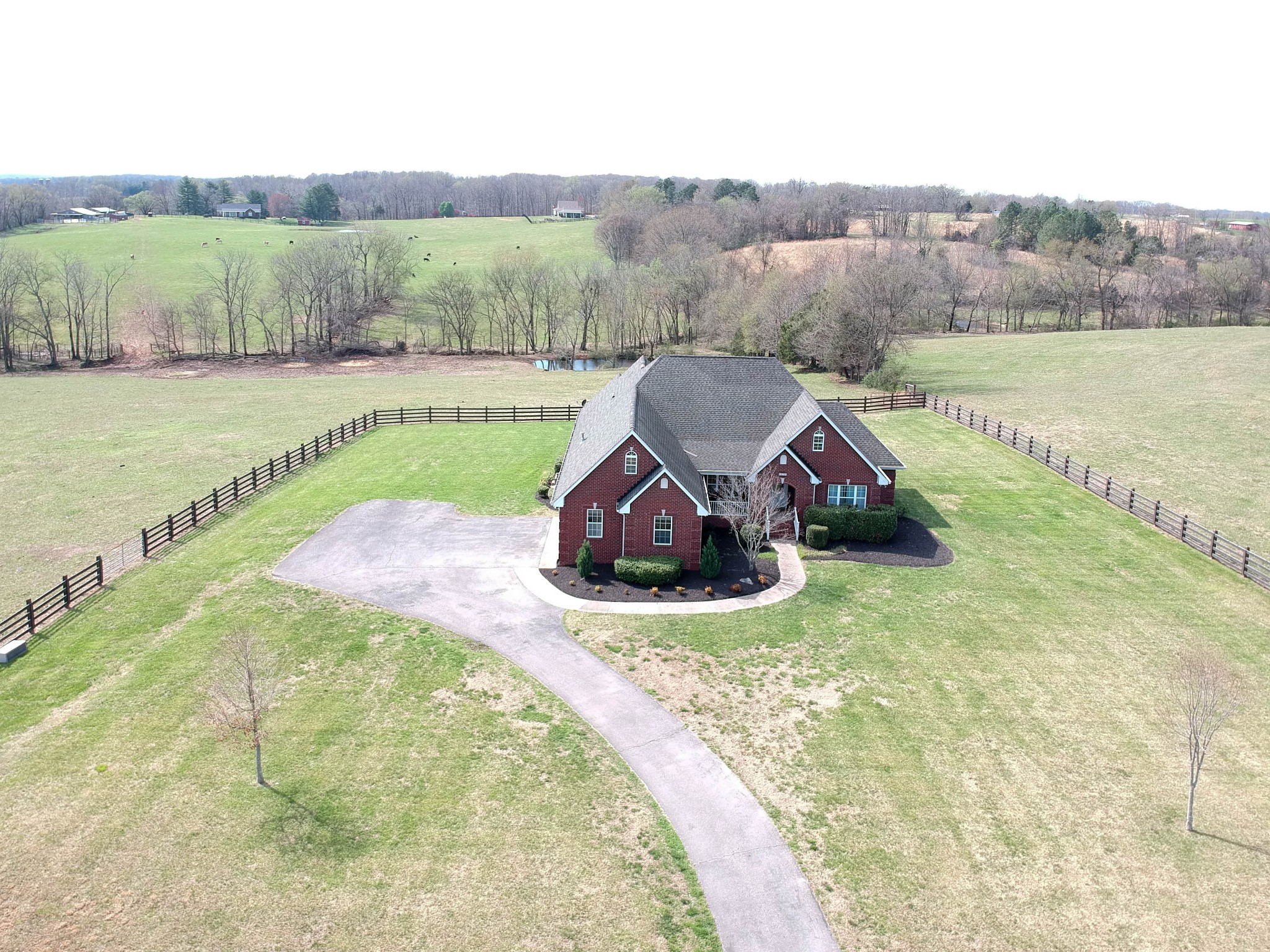 4076 Airport Road Springfield, TN 37172 - Photo 4 of 11 a view of a house with a big yard