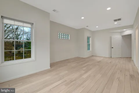 $7,000 | 1108 Bellview Road, McLean, VA 22102