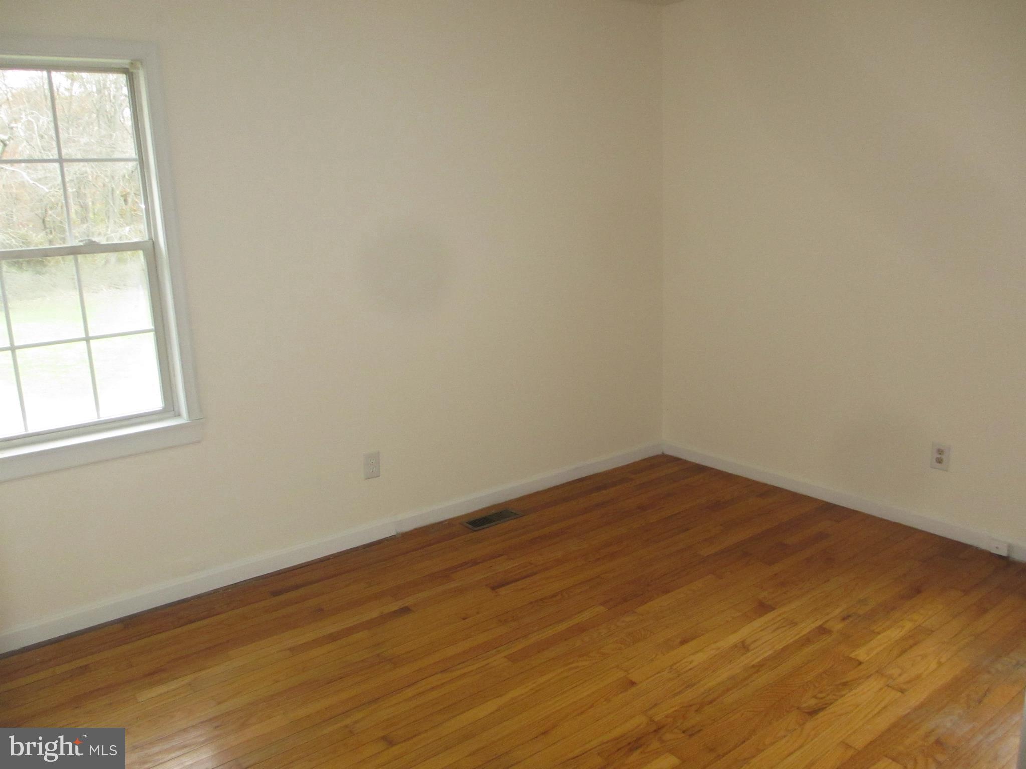 91 Porter Road North East, MD 21901 - Photo 7 of 11 Bedroom #1