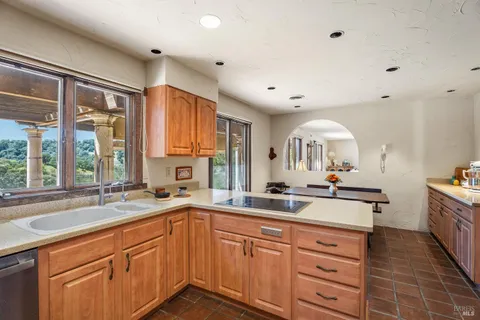 $1,150,000 | 8000 Boonville Road, Ukiah, CA 95482