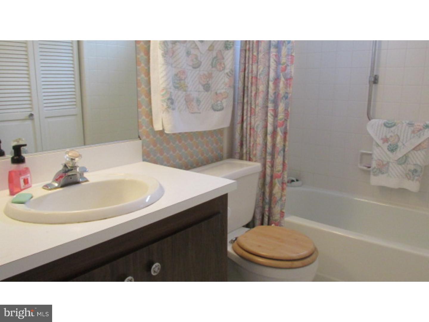 51 Dunstable Road Southampton, NJ 08088 - Photo 16 of 22 Bathroom