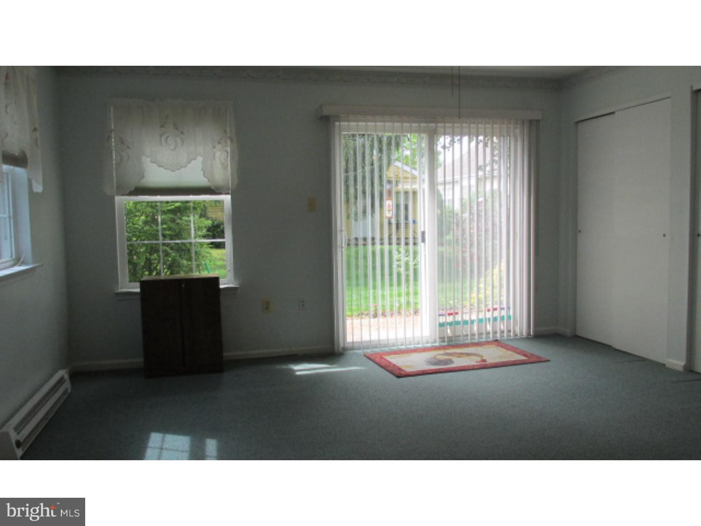 51 Dunstable Road Southampton, NJ 08088 - Photo 10 of 22 Sun Room