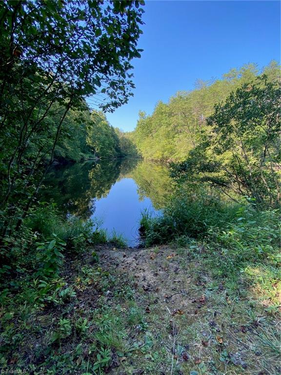 18.96 Bear Road Madison, NC 27025 - Photo 2 of 16