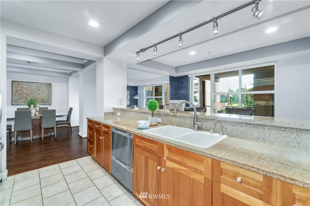 10047 Main Street, Unit 311 Bellevue, WA 98004 - Photo 12 of 34