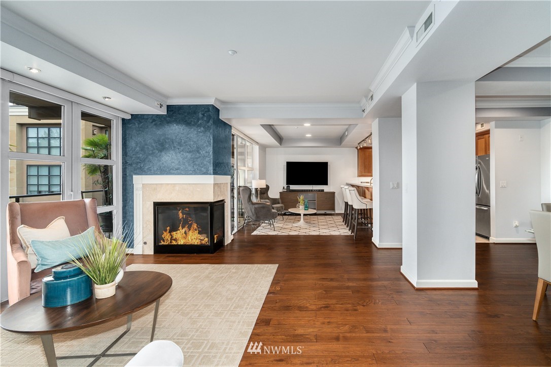 10047 Main Street, Unit 311 Bellevue, WA 98004 - Photo 4 of 34