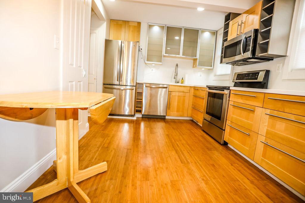 13321 Old Fort Road Fort Washington, MD 20744 - Photo 4 of 30 Kitchen View 1
