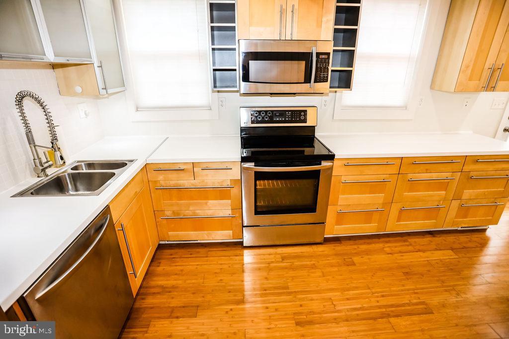 13321 Old Fort Road Fort Washington, MD 20744 - Photo 5 of 30 Kitchen View 2