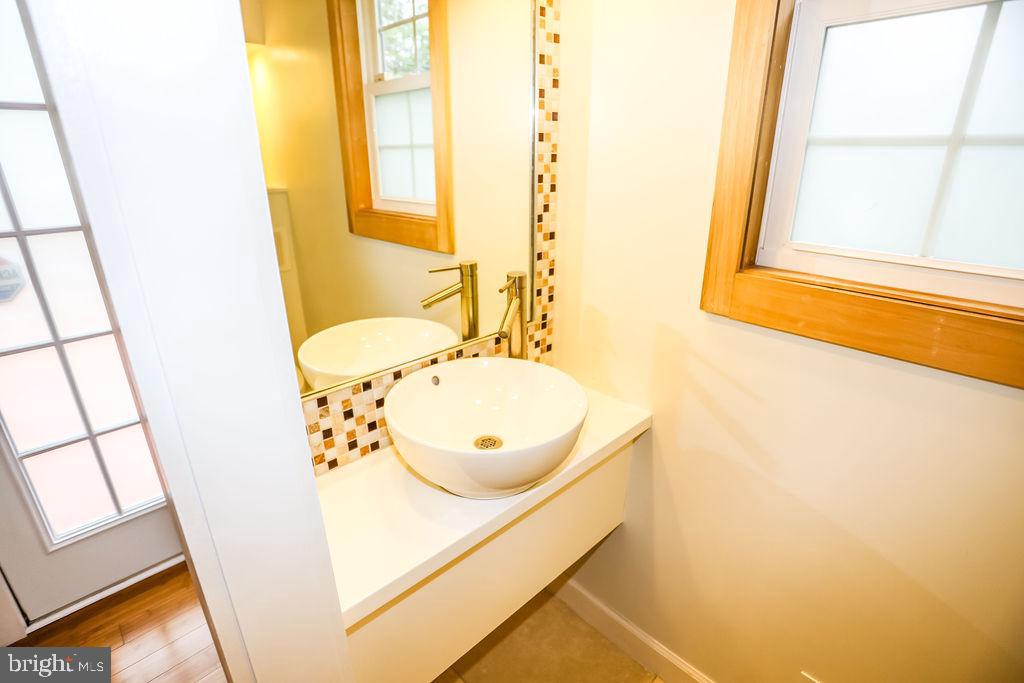 13321 Old Fort Road Fort Washington, MD 20744 - Photo 10 of 30 Lower Level Half Bath View 2