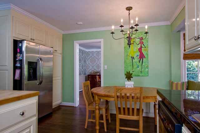 317 Henderson Road Greenville, SC 29607 - Photo 13 of 24