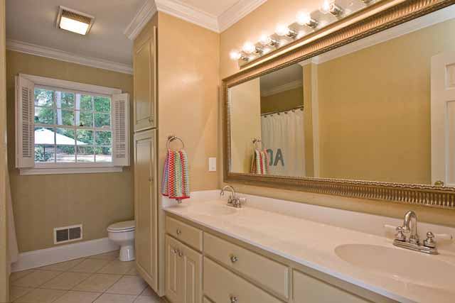 317 Henderson Road Greenville, SC 29607 - Photo 19 of 24