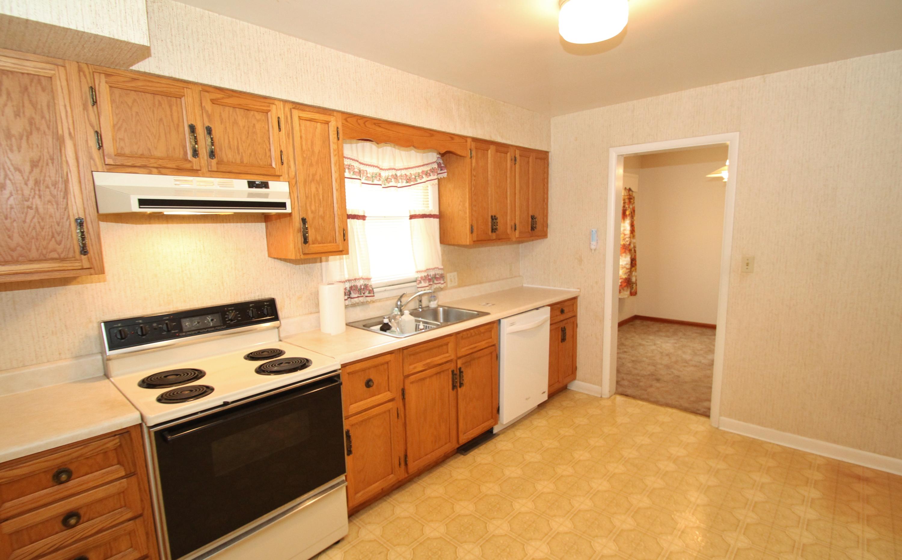 322 Rowan Road White Sulphur Springs, WV 24986 - Photo 14 of 37 Gallery Image 14