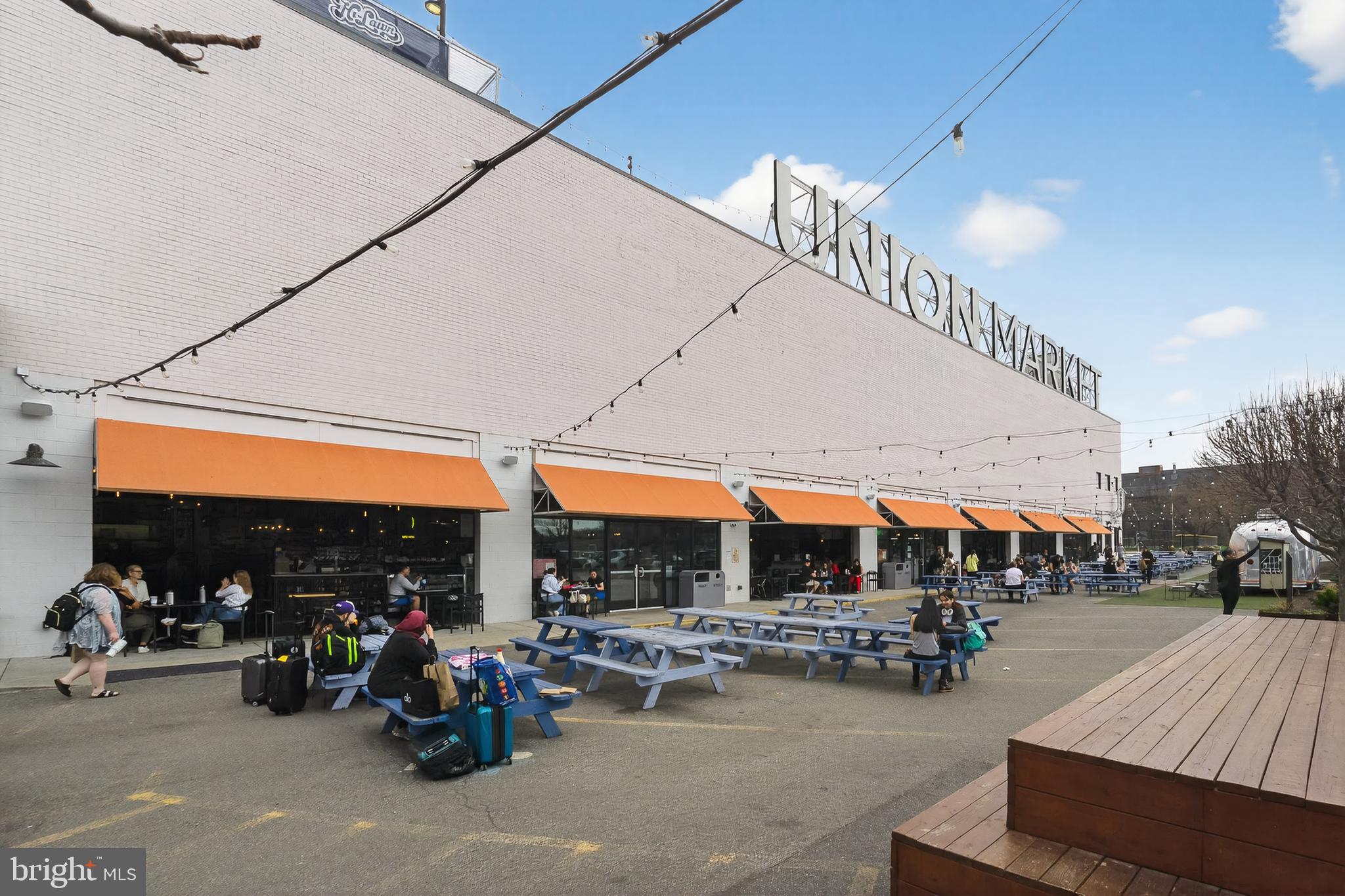 1629 L Street Northeast, Unit 202 Washington, DC 20002 - Photo 27 of 29 Union Market