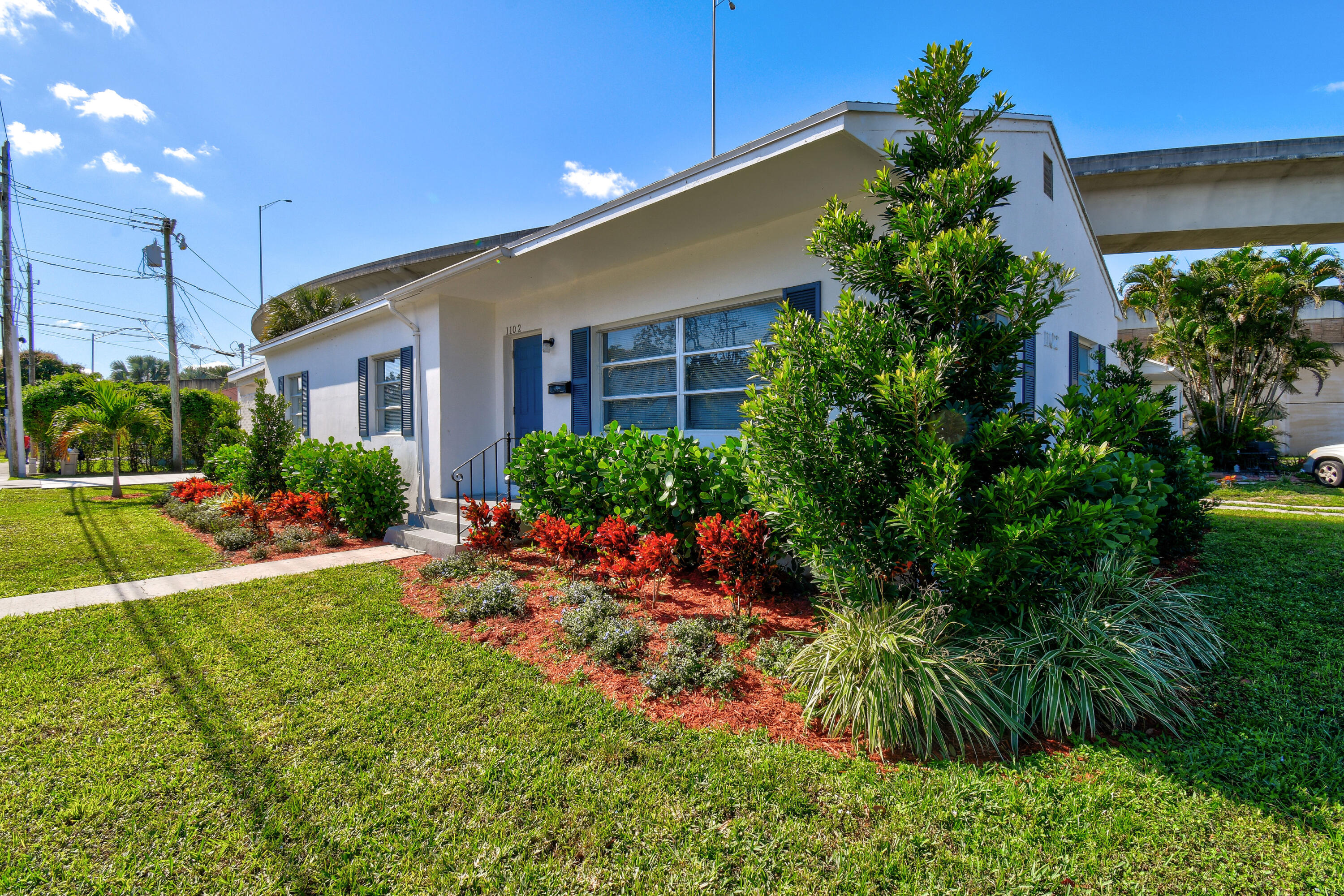 1102 Sunset Road West Palm Beach, FL 33401 - Photo 35 of 37 1102SunsetRd2022_03