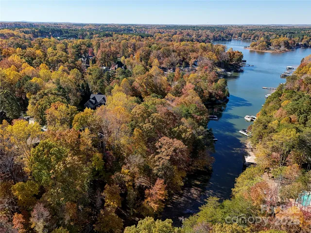 $1,100,000 | 19 Juniper Lane, Denver, NC 28037