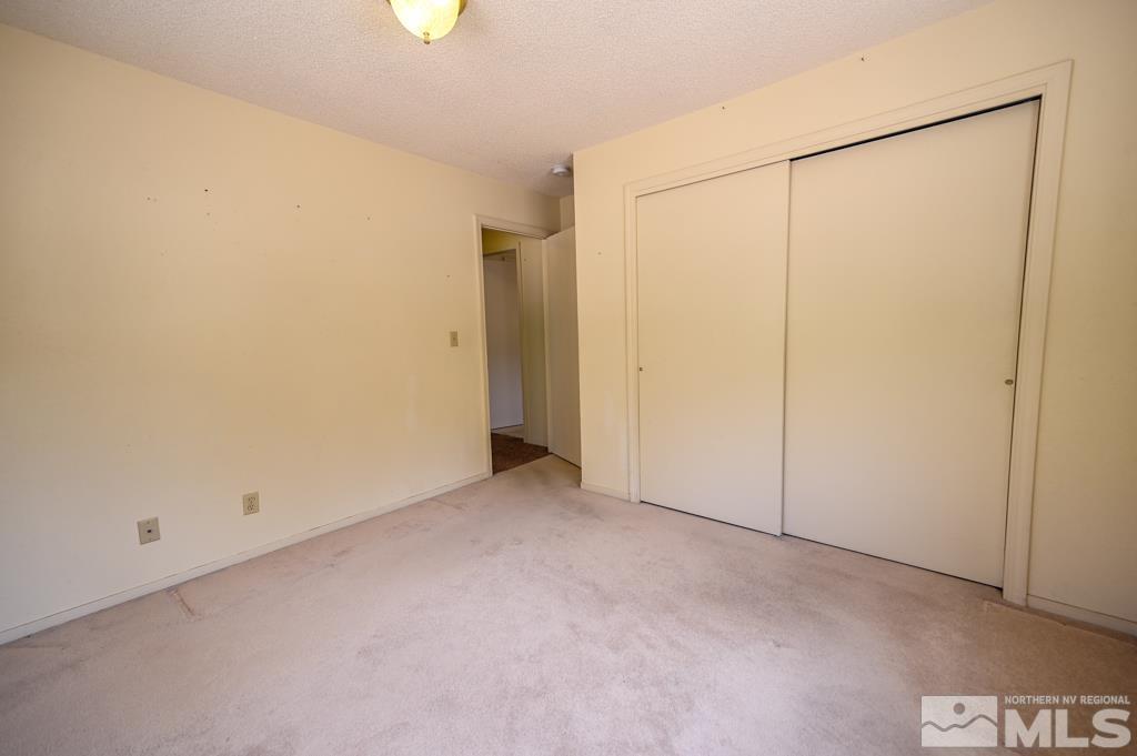 559 Mule Deer Road Coleville, CA 96107 - Photo 28 of 40 a view of an empty room