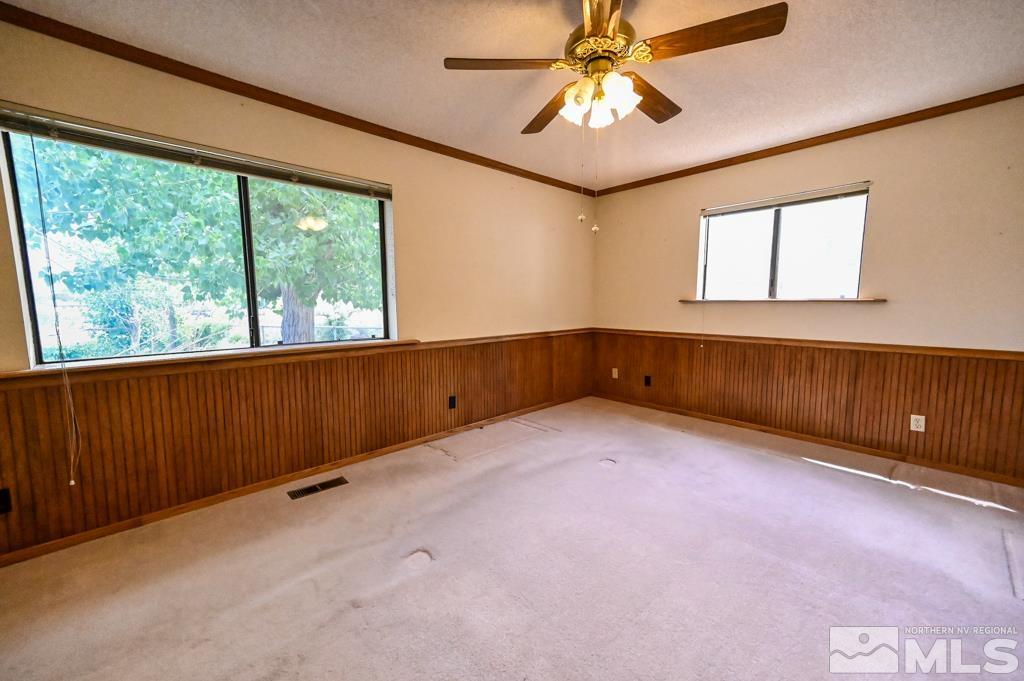 559 Mule Deer Road Coleville, CA 96107 - Photo 31 of 40 an empty room with windows