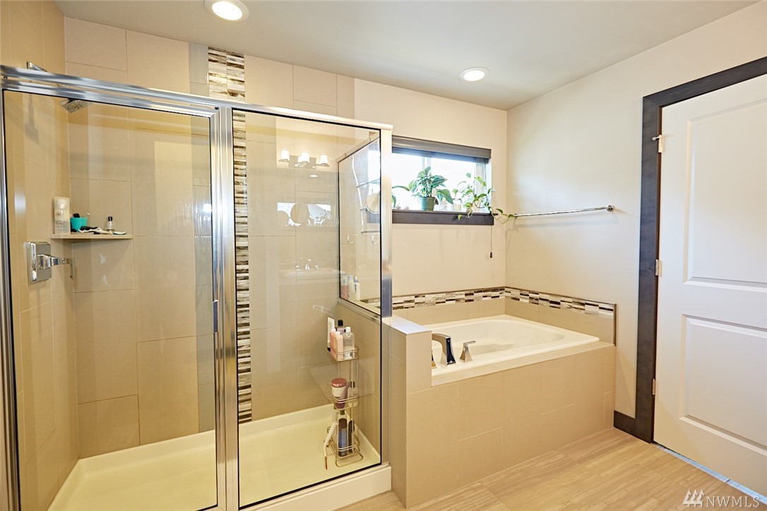 19403 Meridian Avenue South, Unit 43 Bothell, WA 98012 - Photo 12 of 24 Gallery Image 12