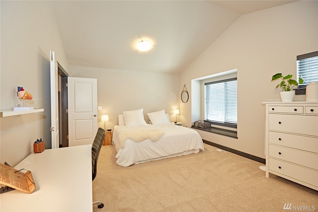 19403 Meridian Avenue South, Unit 43 Bothell, WA 98012 - Photo 16 of 24 Gallery Image 16