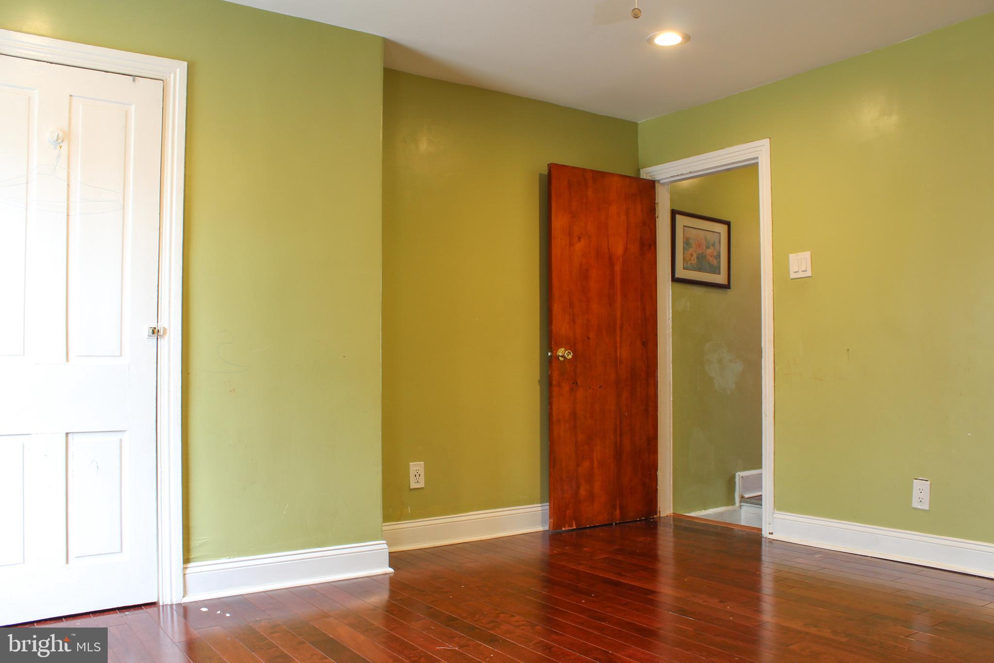 6768 Marshall Road Upper Darby, PA 19082 - Photo 8 of 15
