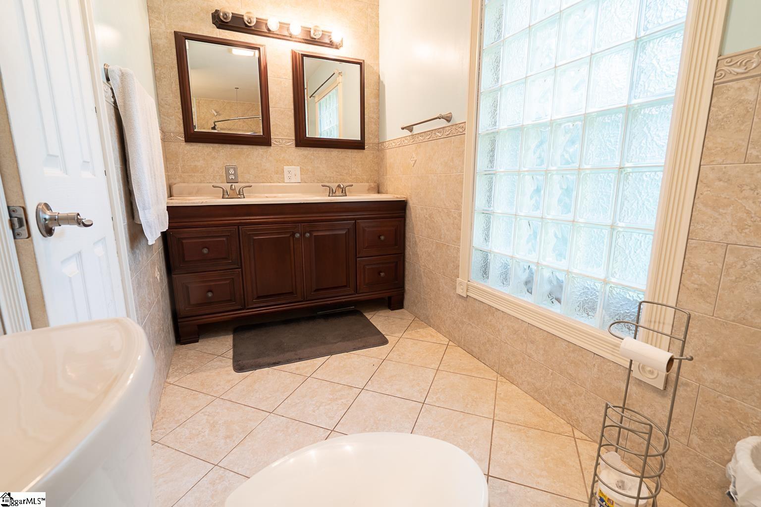 151 Spring Valley Road Pickens, SC 29671 - Photo 13 of 36