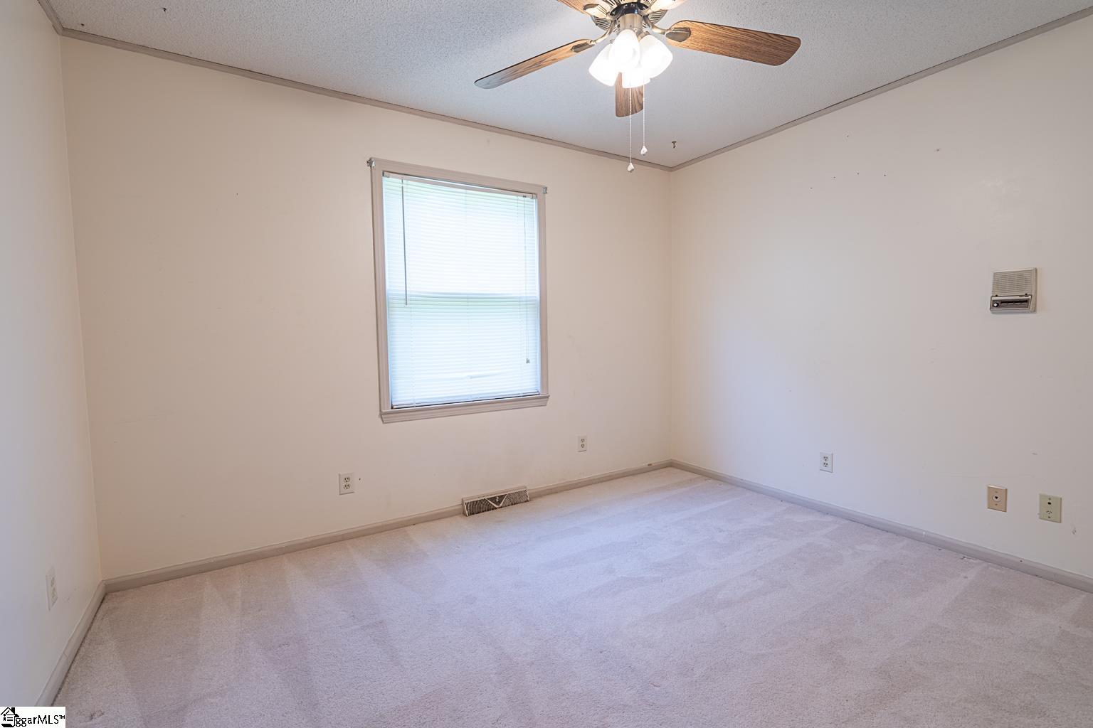 151 Spring Valley Road Pickens, SC 29671 - Photo 16 of 36